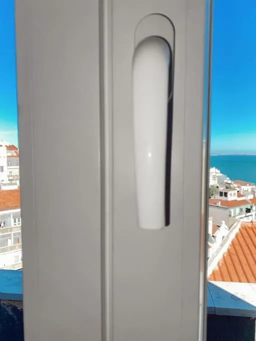 Graceful Studio Apartment Tejo 204 Lisbona