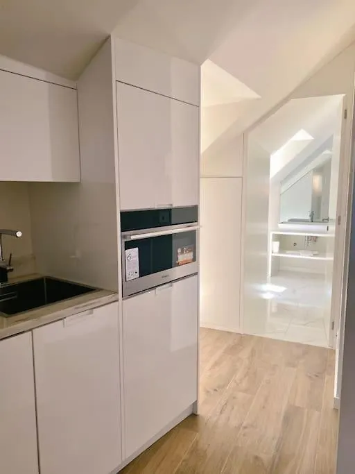 Graceful Studio Apartment Tejo 204 Lisbona